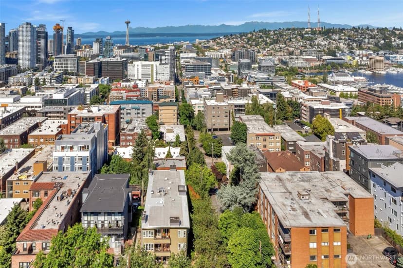 Property photo for 435 Summit Avenue E #402, Seattle photo 31