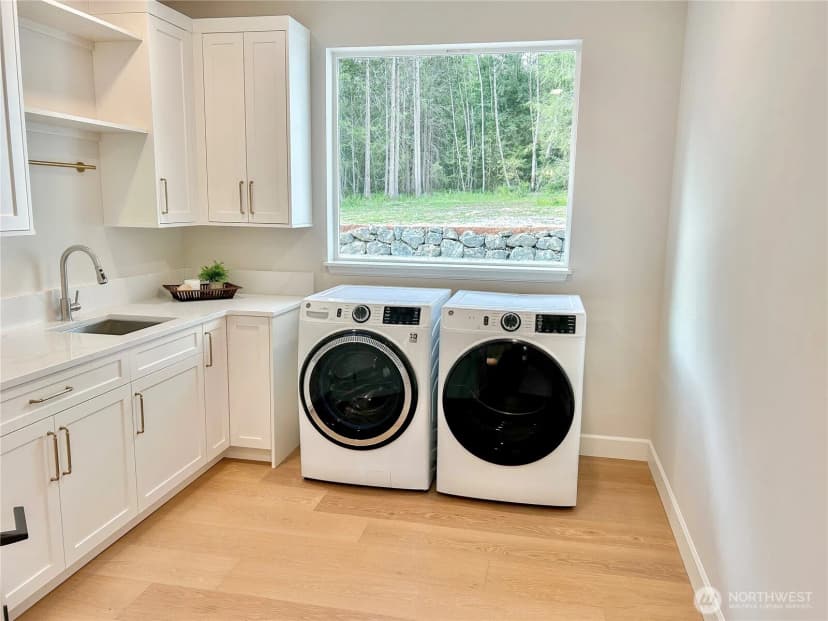 Property photo for 138 Lostwood Lane, Sequim photo 24