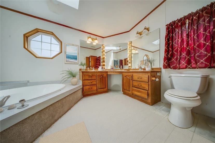 Property photo for 1840 Se Crescent Drive, Shelton photo 35