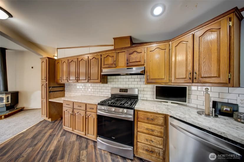 Property photo for 1840 Se Crescent Drive, Shelton photo 25