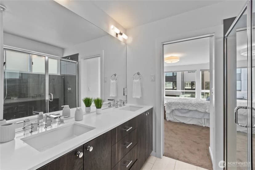 Property photo for 1302 30th Avenue S, Seattle photo 29