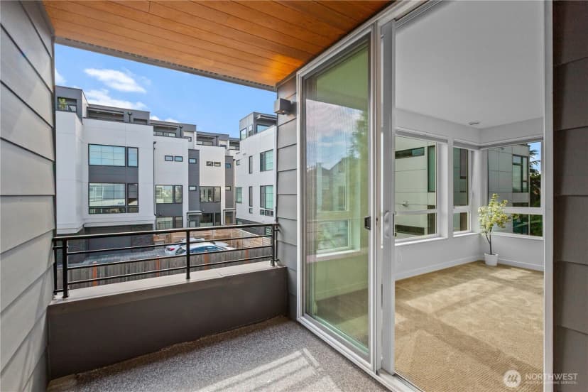 Property photo for 1302 30th Avenue S, Seattle photo 24