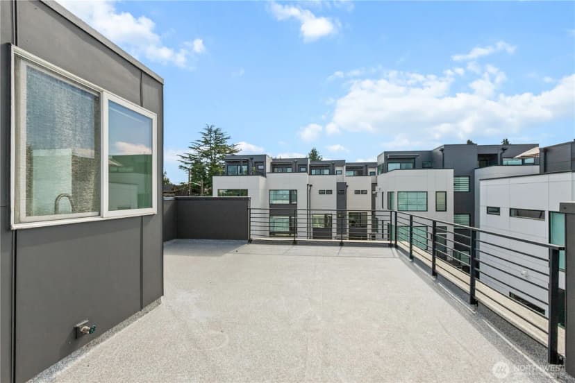 Property photo for 1302 30th Avenue S, Seattle photo 36