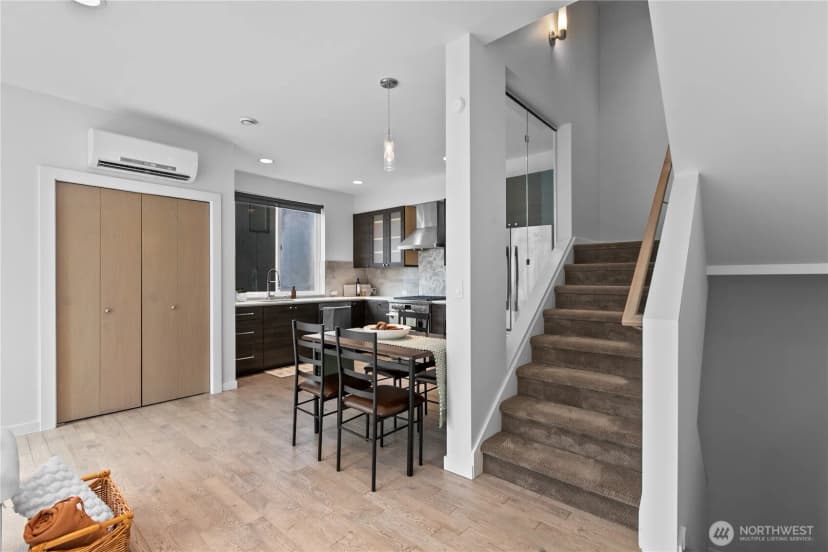 Property photo for 1302 30th Avenue S, Seattle photo 20