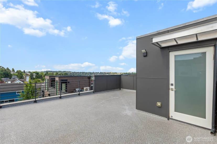 Property photo for 1302 30th Avenue S, Seattle photo 37