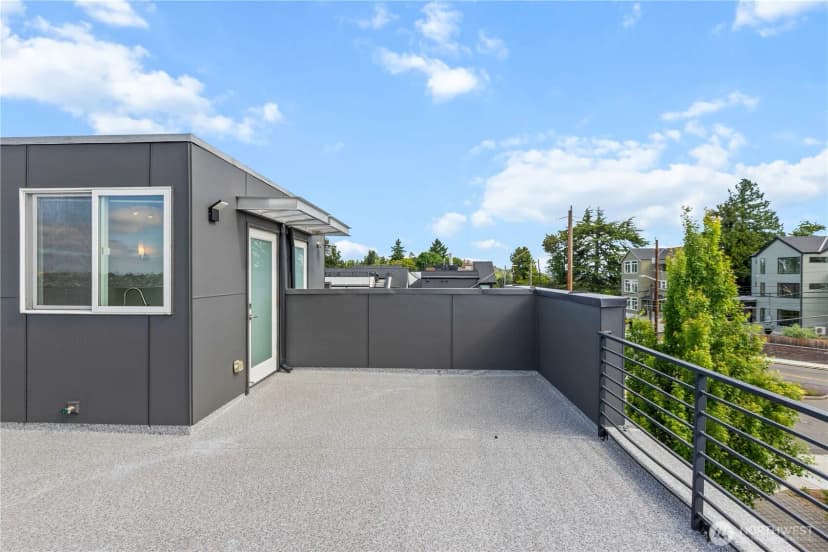 Property photo for 1302 30th Avenue S, Seattle photo 34