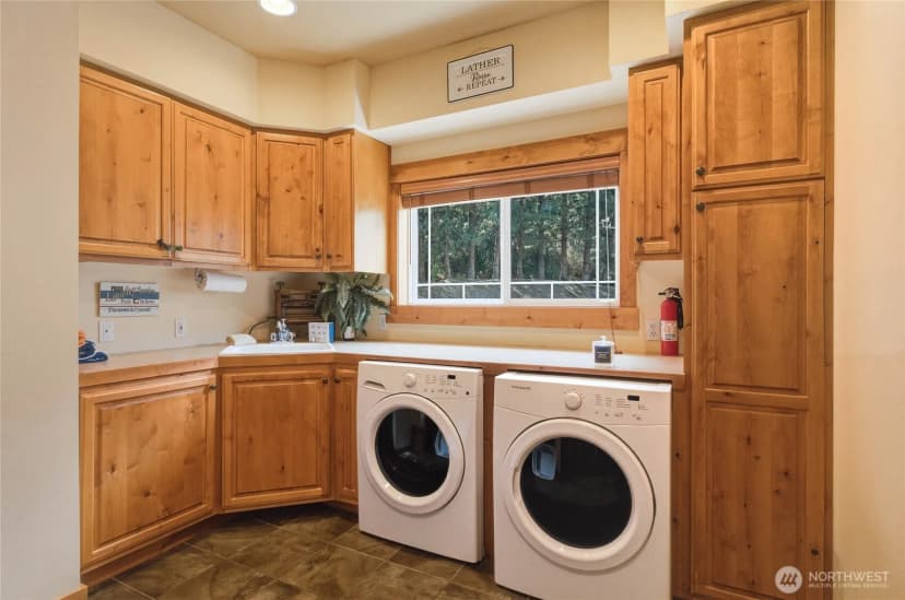 Property photo for 915 S Lakeshore Drive, Chelan photo 30