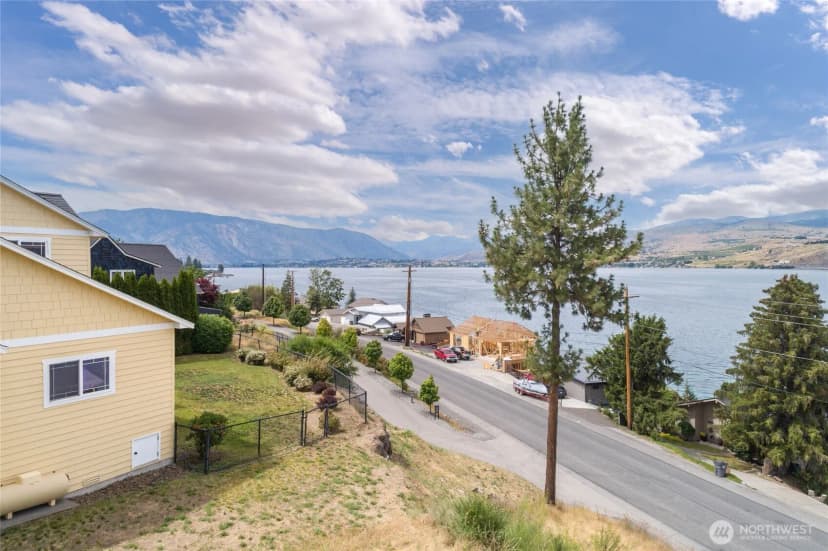 Property photo for 915 S Lakeshore Drive, Chelan photo 33