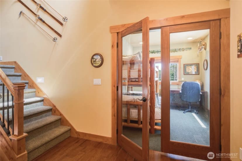 Property photo for 915 S Lakeshore Drive, Chelan photo 22