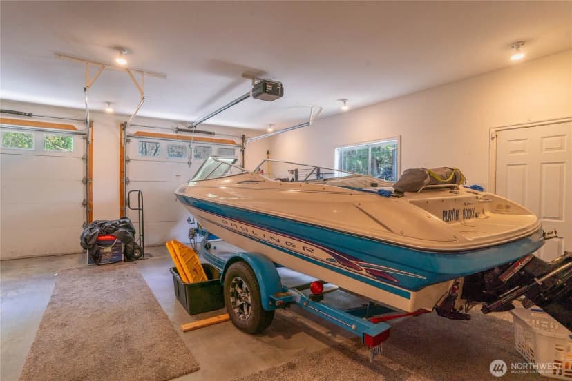 Property photo for 915 S Lakeshore Drive, Chelan photo 39