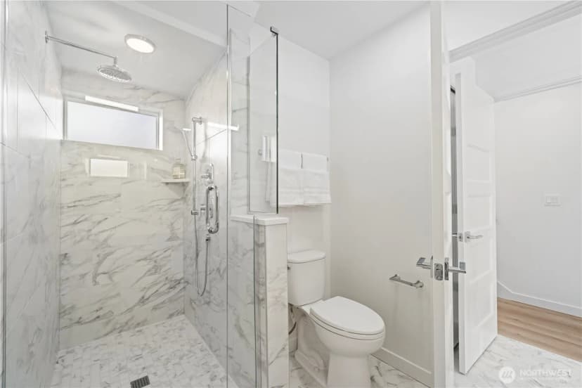 Property photo for 1208 A Nw 83rd Street, Seattle photo 16