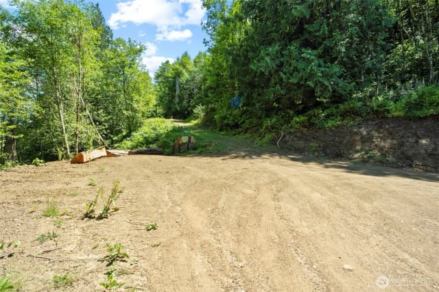 Property photo for 19005 Ne Buncombe Hollow Road, Woodland photo 3