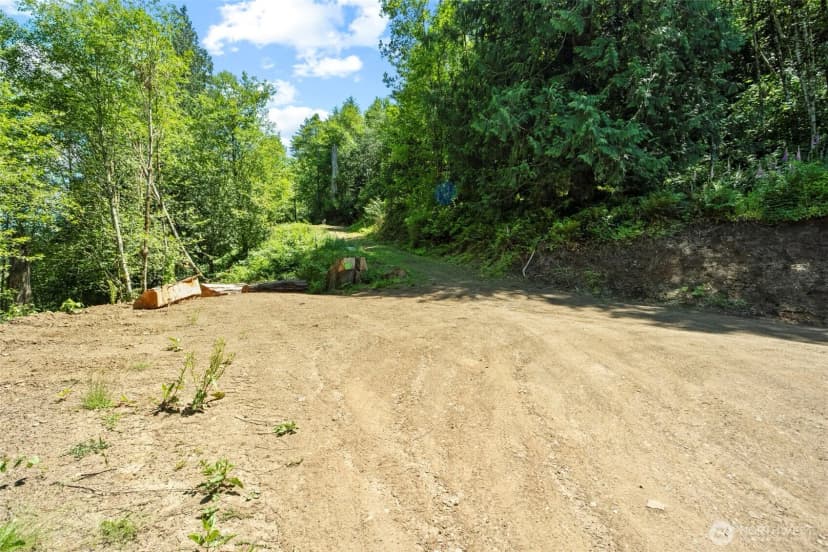 Property photo for 19005 Ne Buncombe Hollow Road, Woodland photo 3