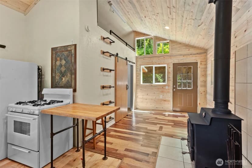 Property photo for 19005 Ne Buncombe Hollow Road, Woodland photo 10