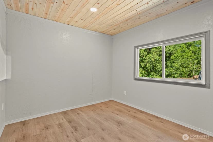 Property photo for 19005 Ne Buncombe Hollow Road, Woodland photo 23