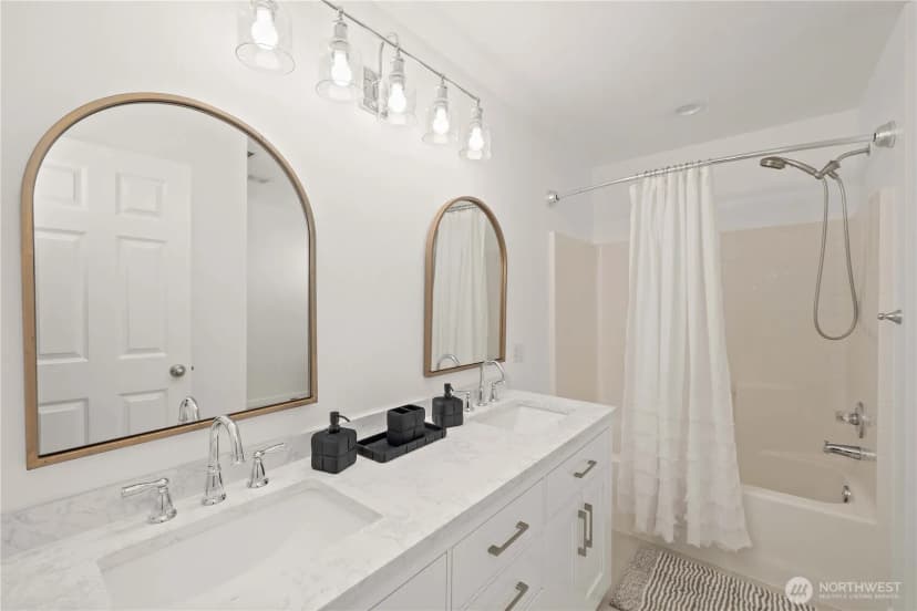 Property photo for 23511 S 243rd Place, Maple Valley photo 19