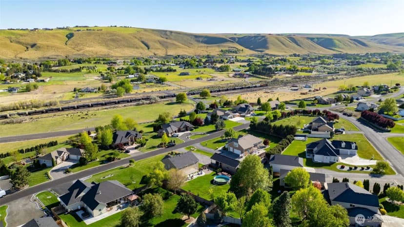 Property photo for 99206 E Ridgeview Drive, Kennewick photo 35