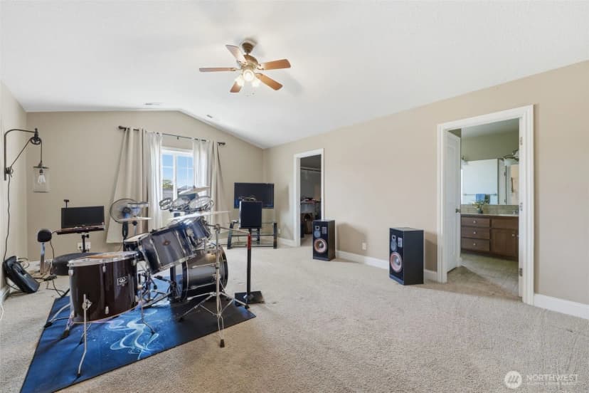 Property photo for 99206 E Ridgeview Drive, Kennewick photo 18