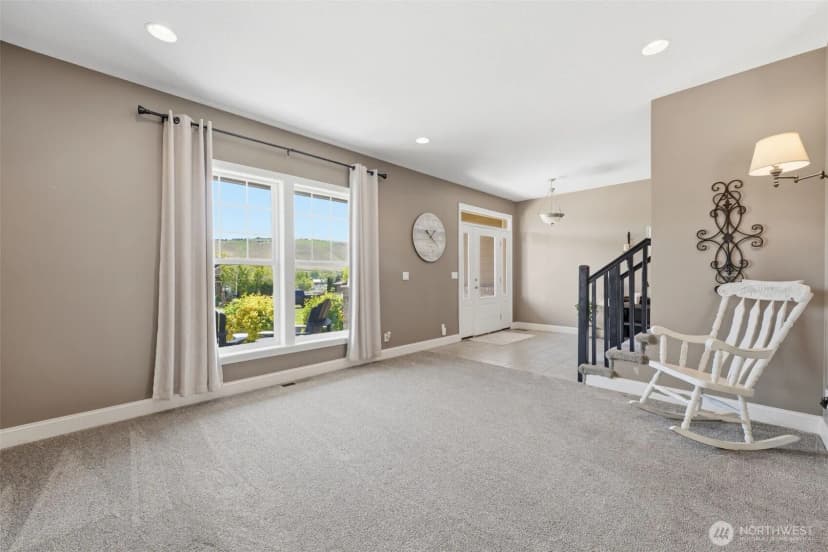 Property photo for 99206 E Ridgeview Drive, Kennewick photo 8