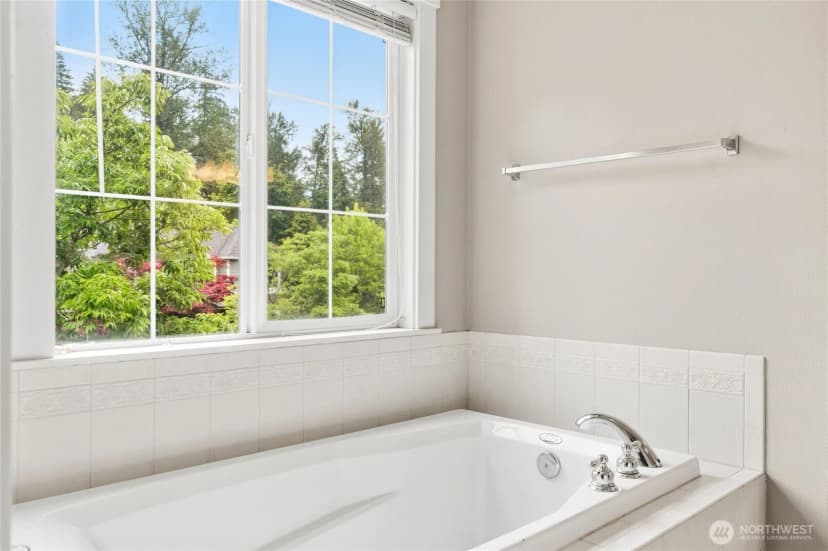 Property photo for 17123 Parkside Way Se, Renton photo 20