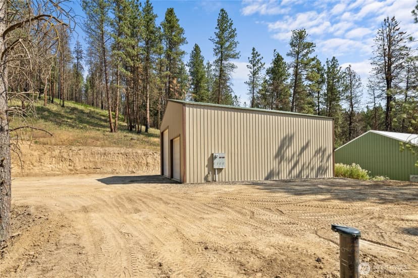 Property photo for 4281 Red Bridge Road, Cle Elum photo 5