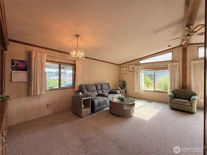 Property photo for 1352 Alonda Lane Ne, Olympia photo 4