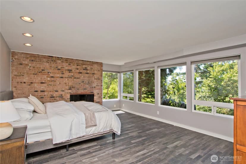 Property photo for 4935 116th Place Se, Bellevue photo 10