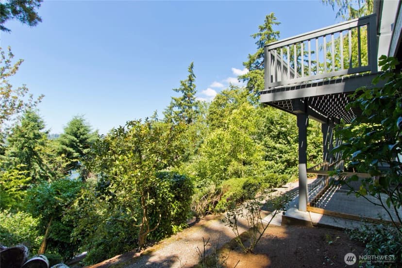 Property photo for 4935 116th Place Se, Bellevue photo 33