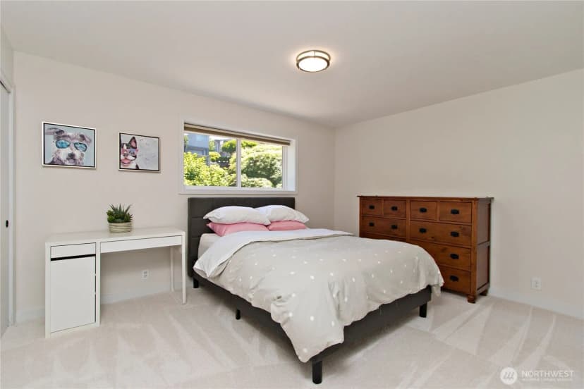 Property photo for 4935 116th Place Se, Bellevue photo 20