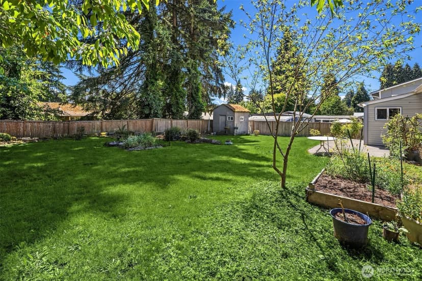 Property photo for 4009 Ne 23rd Pl, Renton photo 4