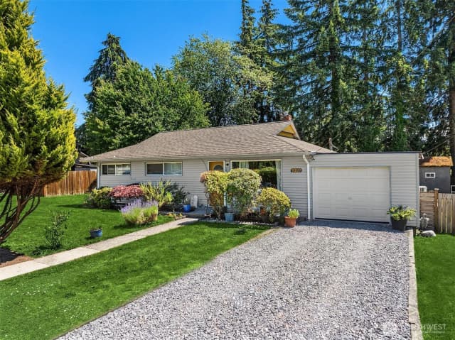 Property photo for 4009 Ne 23rd Pl, Renton