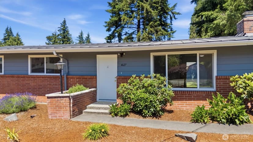 Property photo for 4627 192nd St Sw, Lynnwood photo 3