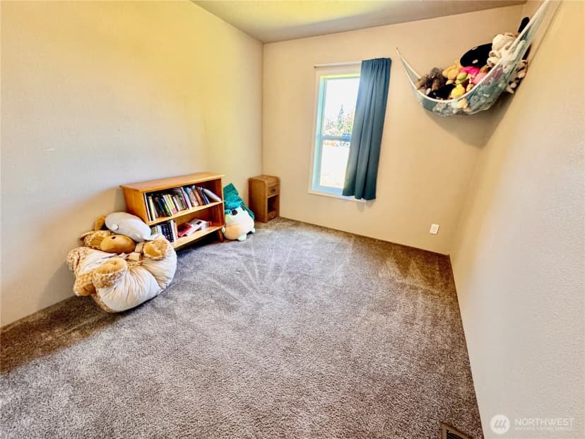 Property photo for 20 W Freedom Lane #1, Shelton photo 16