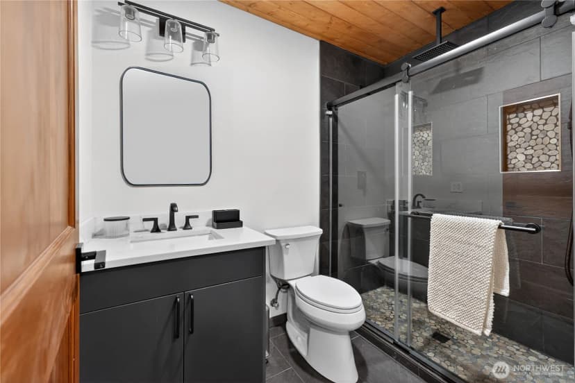 Property photo for 2 Coulter Creek Road, Lake Wenatchee photo 20