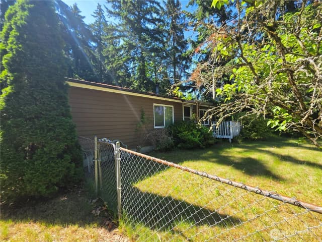 Property photo for 3591 Pine Road, Bremerton photo 4
