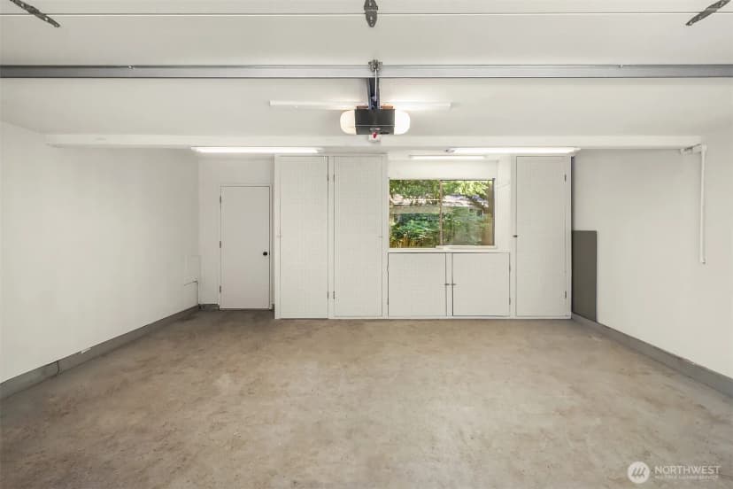Property photo for 2119 Sahalee Drive W, Sammamish photo 32