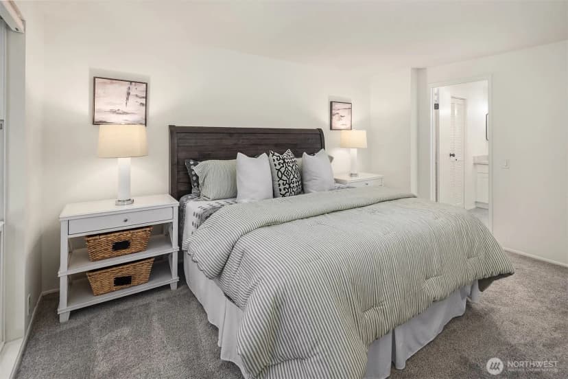 Property photo for 2119 Sahalee Drive W, Sammamish photo 19
