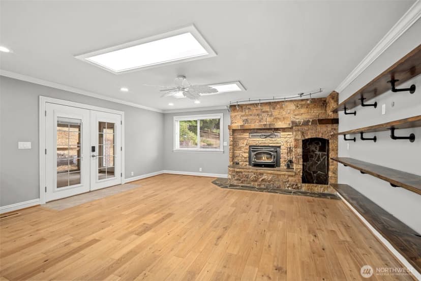 Property photo for 14908 221st Avenue Ne, Woodinville photo 19
