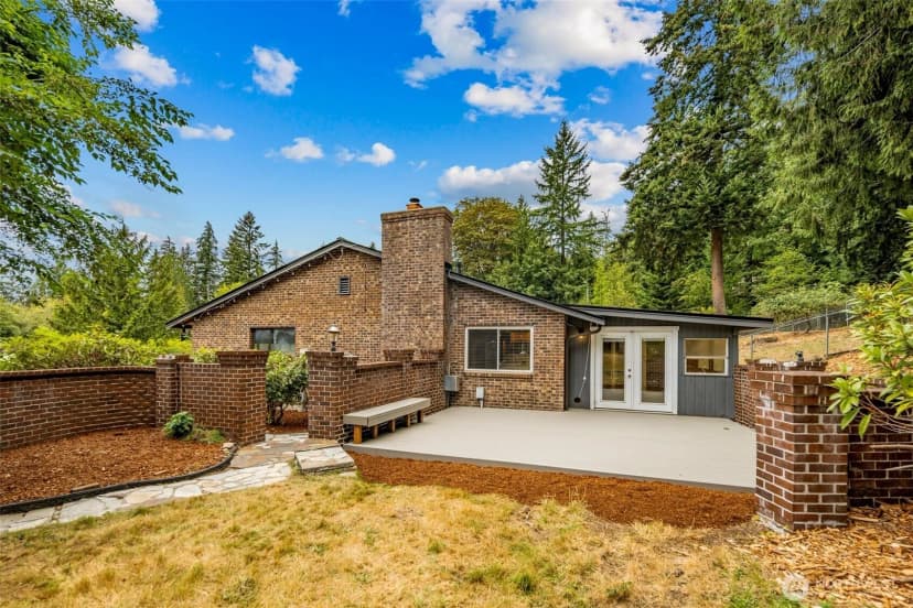 Property photo for 14908 221st Avenue Ne, Woodinville photo 3