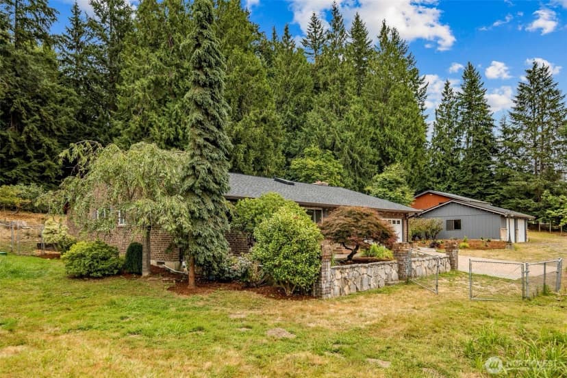 Property photo for 14908 221st Avenue Ne, Woodinville photo 36