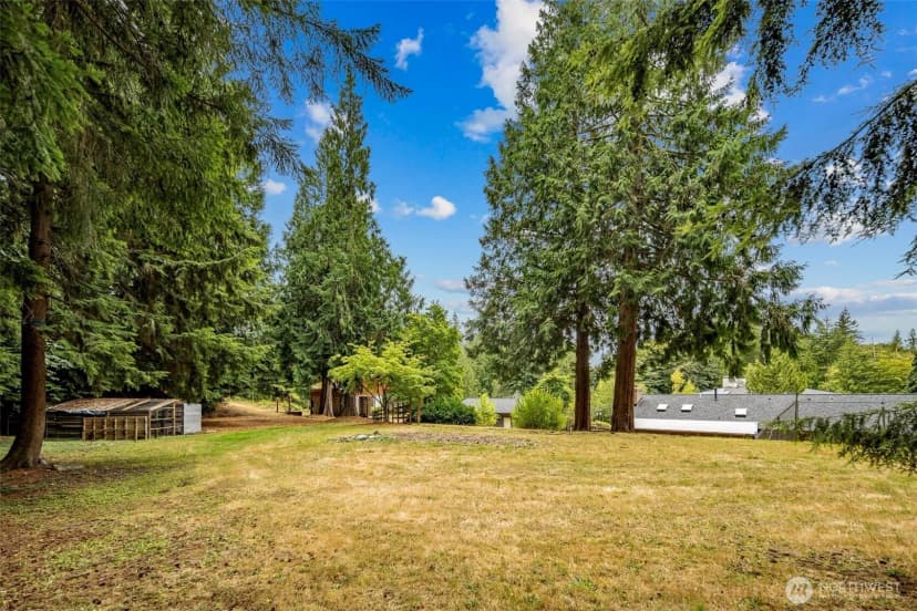 Property photo for 14908 221st Avenue Ne, Woodinville photo 39