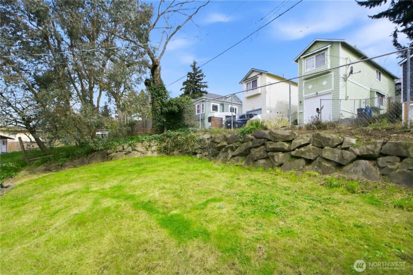 Property photo for 5720 37th Avenue S, Seattle photo 20