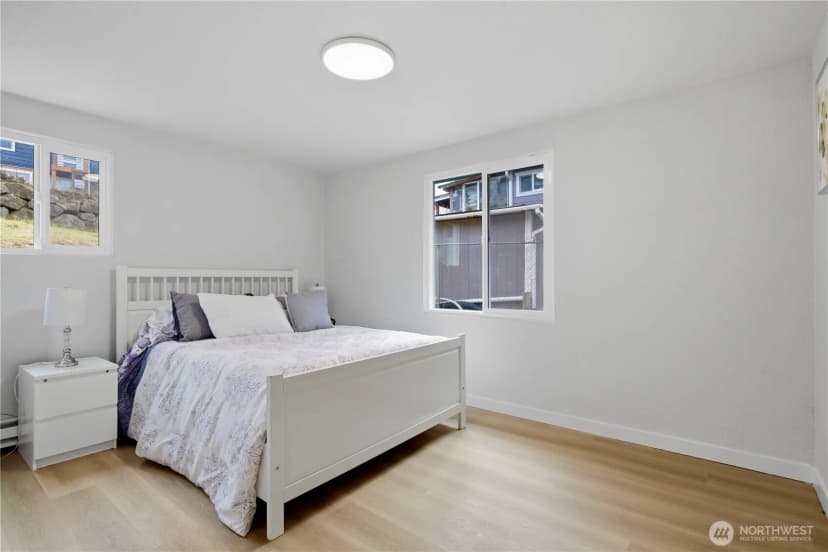 Property photo for 5720 37th Avenue S, Seattle photo 15