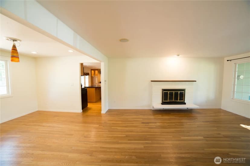 Property photo for 2500 167th Place Ne, Bellevue photo 6