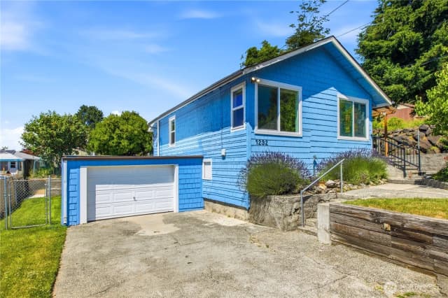 Property photo for 1232 Sw Othello Street, Seattle