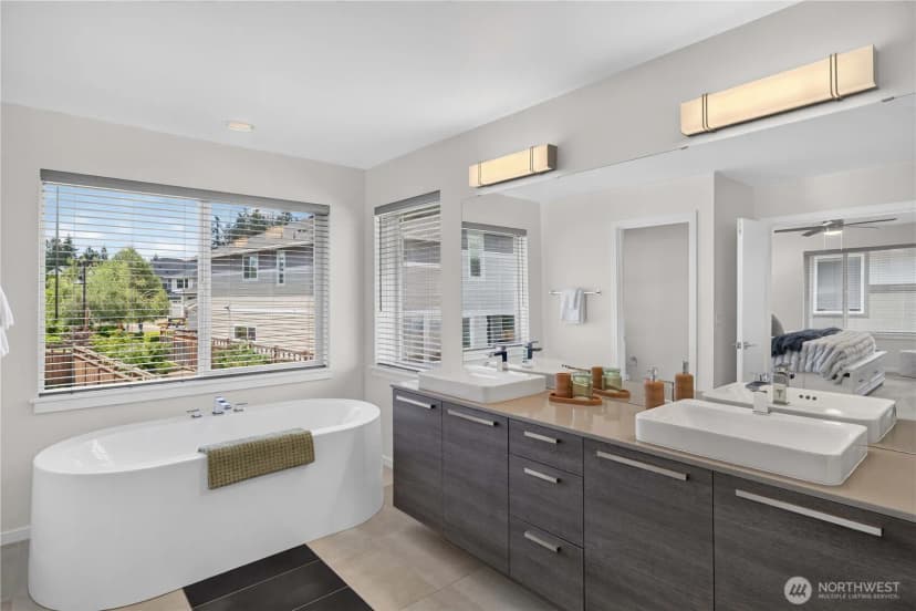 Property photo for 33011 Se Cottonwood Street, Black Diamond photo 19