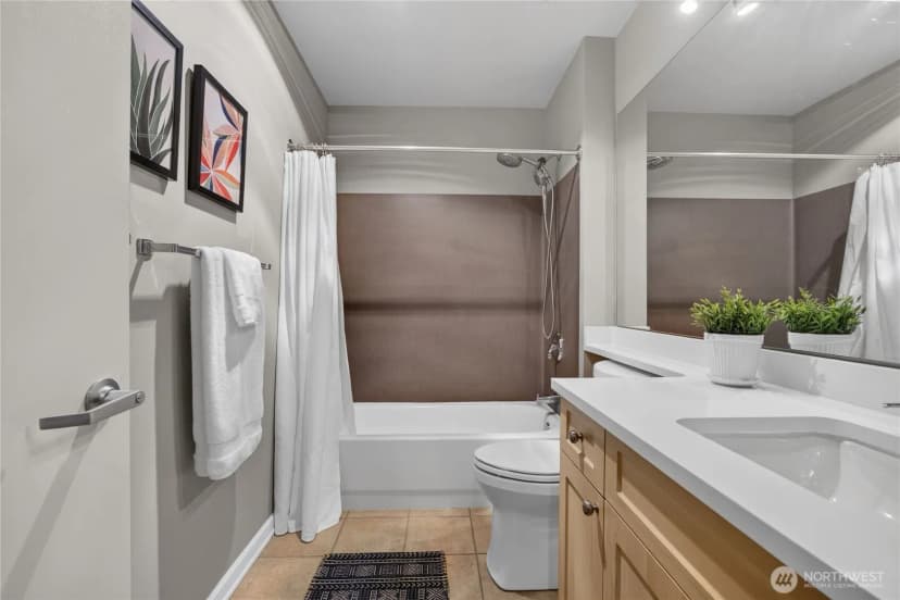 Property photo for 2717 Western Avenue ##5002, Seattle photo 11