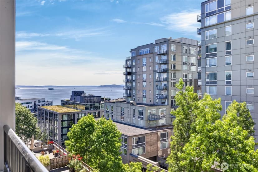 Property photo for 2717 Western Avenue ##5002, Seattle photo 16