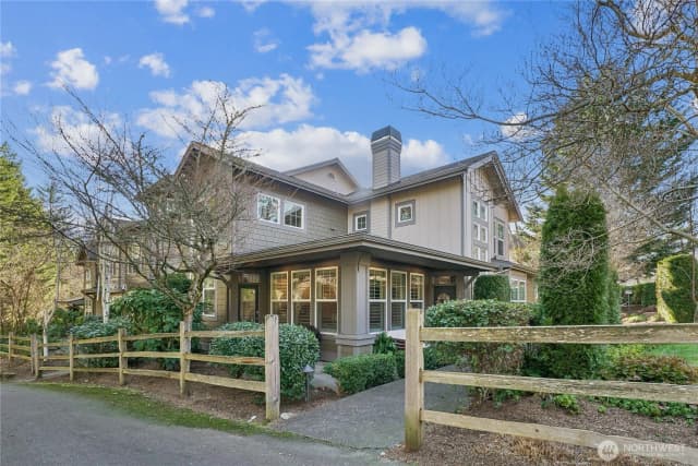 Property photo for 7704 Fairway Avenue Se #601, Snoqualmie photo 2