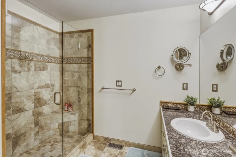 Property photo for 8221 53rd Avenue W #17d, Mukilteo photo 23